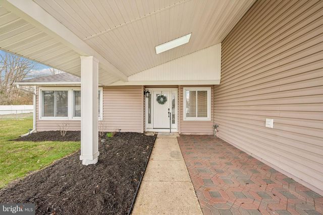 53 PRIMROSE DR, Sicklerville, NJ 08081