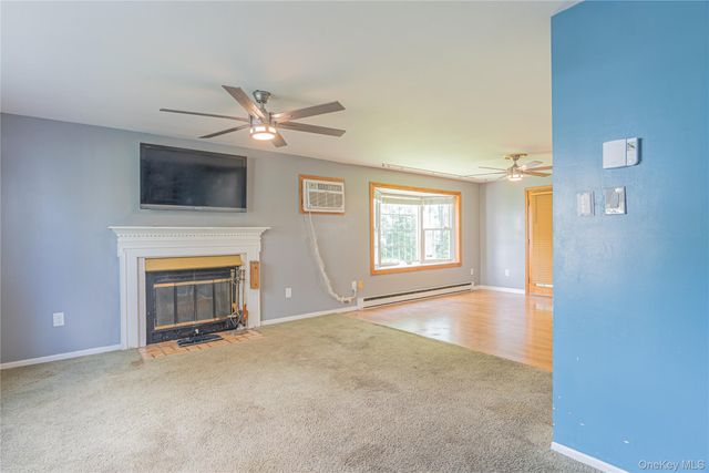 218 Fishkill Landing, Beacon, NY 12508