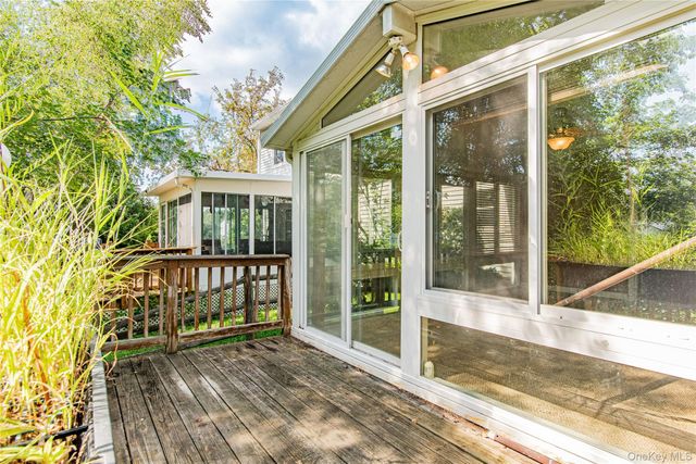 218 Fishkill Landing, Beacon, NY 12508