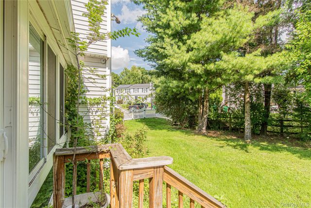 218 Fishkill Landing, Beacon, NY 12508