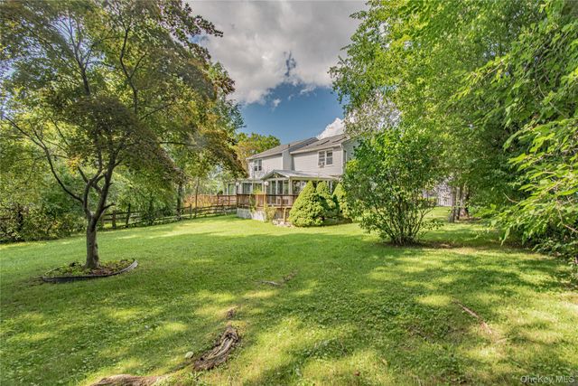 218 Fishkill Landing, Beacon, NY 12508