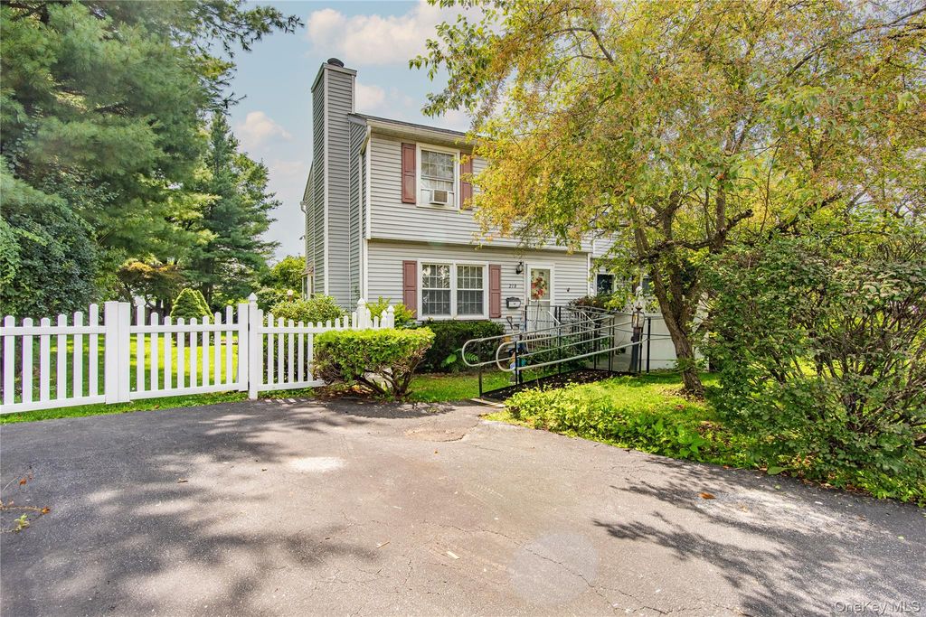 218 Fishkill Landing, Beacon, NY 12508 — exterior