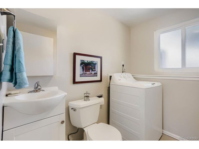 16579 E Dickenson Pl, Aurora, CO 80013