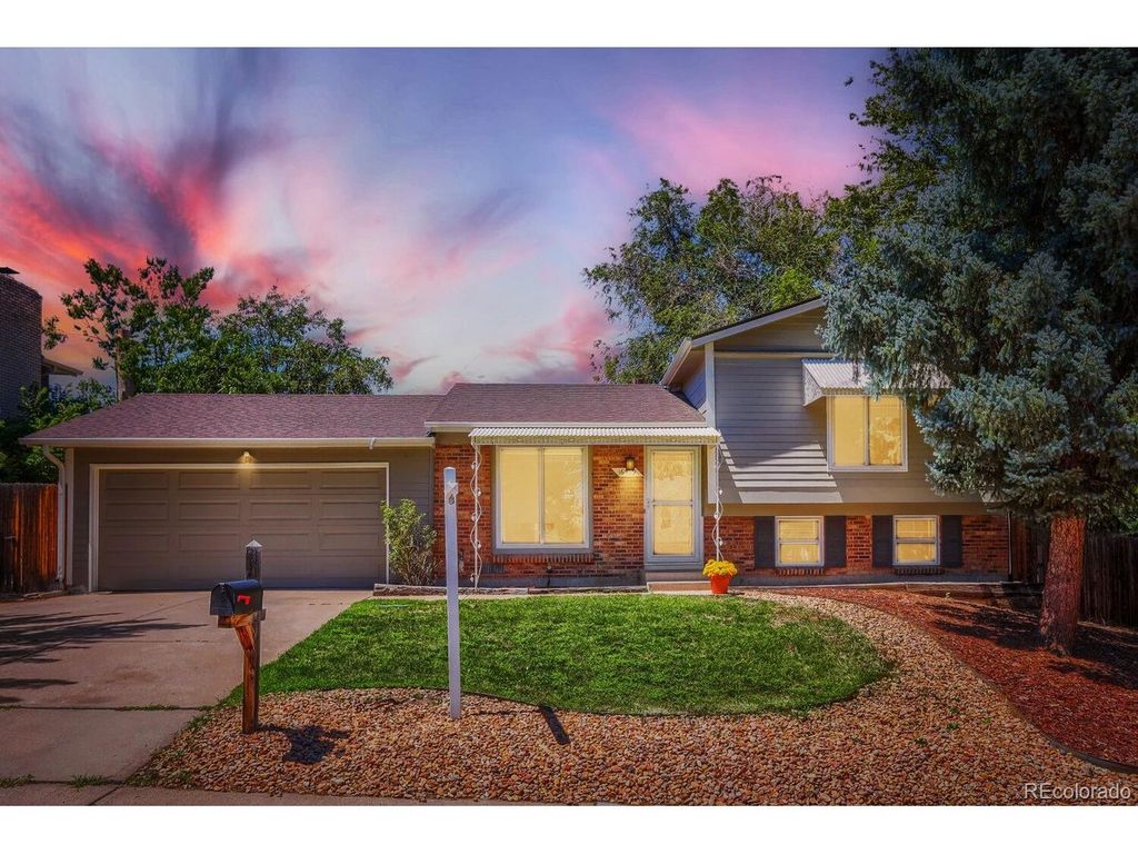 16579 E Dickenson Pl, Aurora, CO 80013