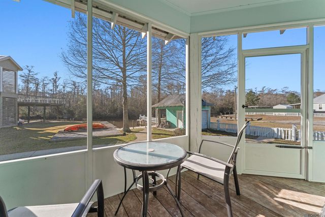 17097 Peace Point Dr, Springfield, LA 70462