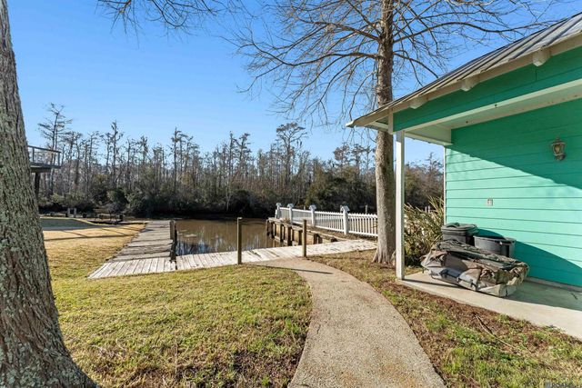 17097 Peace Point Dr, Springfield, LA 70462