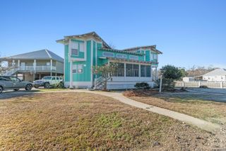 17097 Peace Point Dr, Springfield, LA 70462