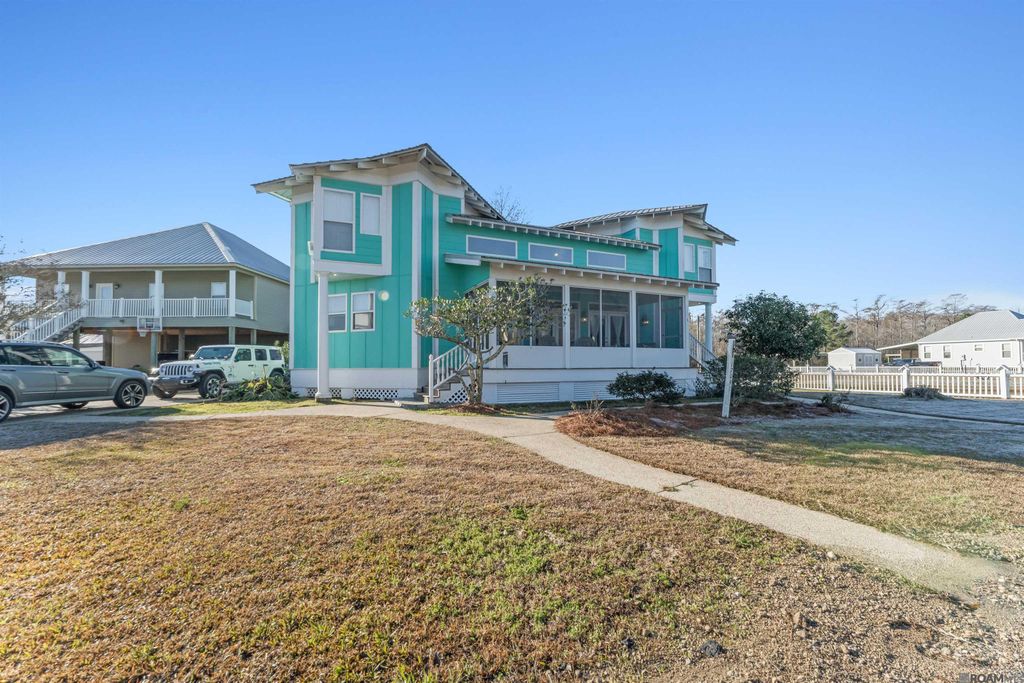 17097 Peace Point Dr, Springfield, LA 70462