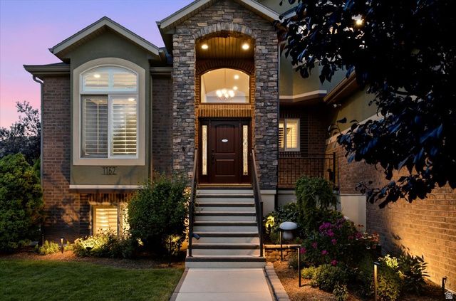 1162 S SPYGLASS HILL RD, Syracuse, UT 84075
