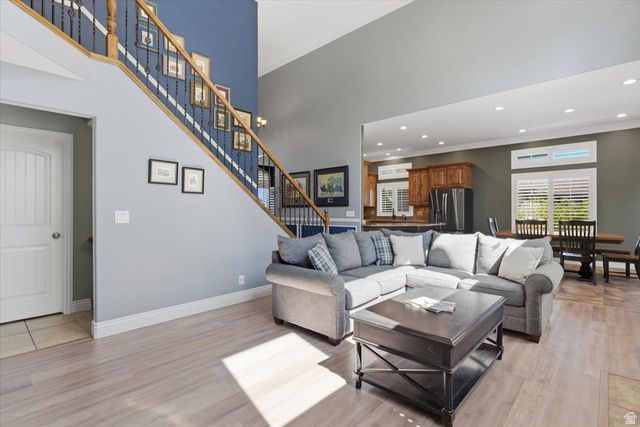 1162 S SPYGLASS HILL RD, Syracuse, UT 84075