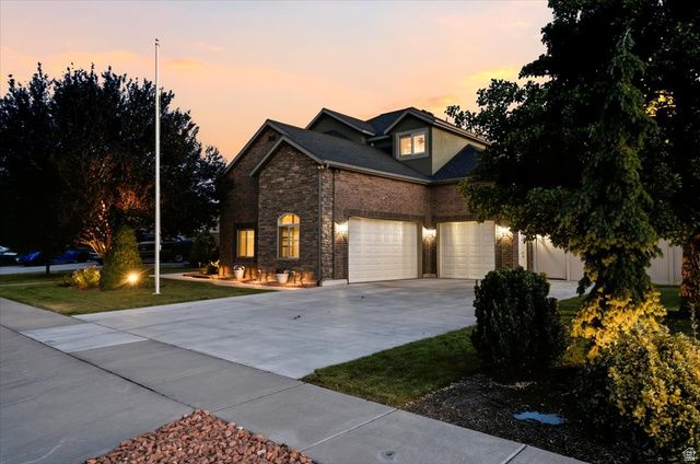 1162 S SPYGLASS HILL RD, Syracuse, UT 84075