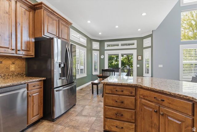 1162 S SPYGLASS HILL RD, Syracuse, UT 84075