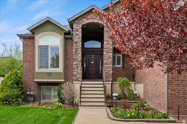 1162 S SPYGLASS HILL RD, Syracuse, UT 84075