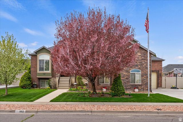 1162 S SPYGLASS HILL RD, Syracuse, UT 84075