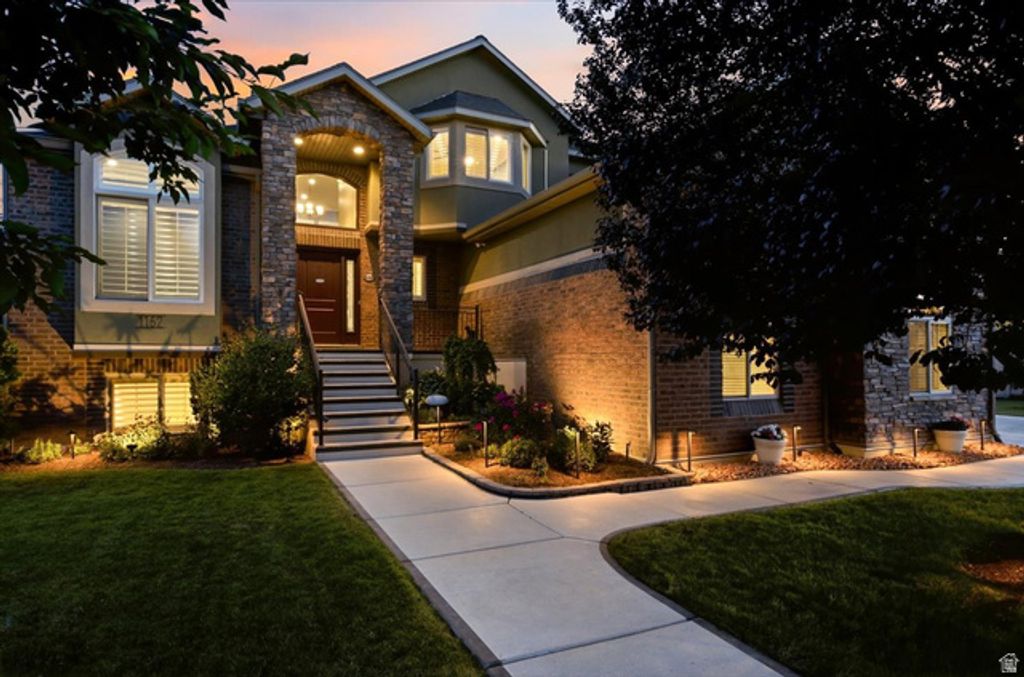 1162 S SPYGLASS HILL RD, Syracuse, UT 84075