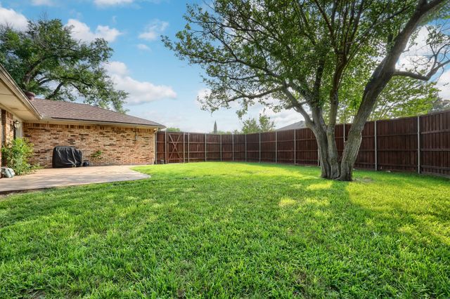 6105 Bronze Leaf Drive, Plano, TX 75023