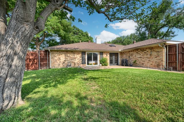 6105 Bronze Leaf Drive, Plano, TX 75023