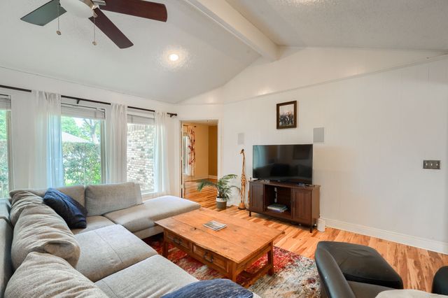 6105 Bronze Leaf Drive, Plano, TX 75023