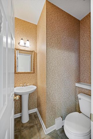 1621 Gunston Hall Road, Hixson, TN 37343