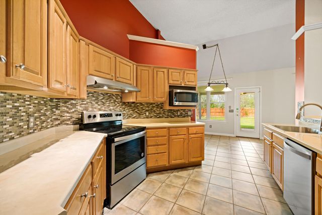 1621 Gunston Hall Road, Hixson, TN 37343