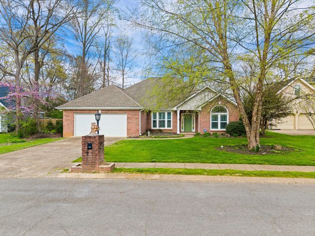 1621 Gunston Hall Road, Hixson, TN 37343