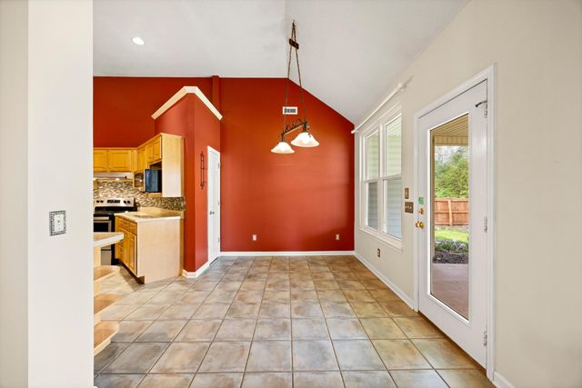 1621 Gunston Hall Road, Hixson, TN 37343