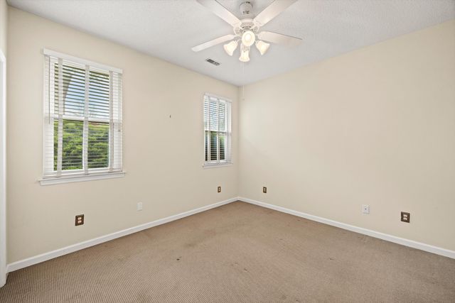 1621 Gunston Hall Road, Hixson, TN 37343