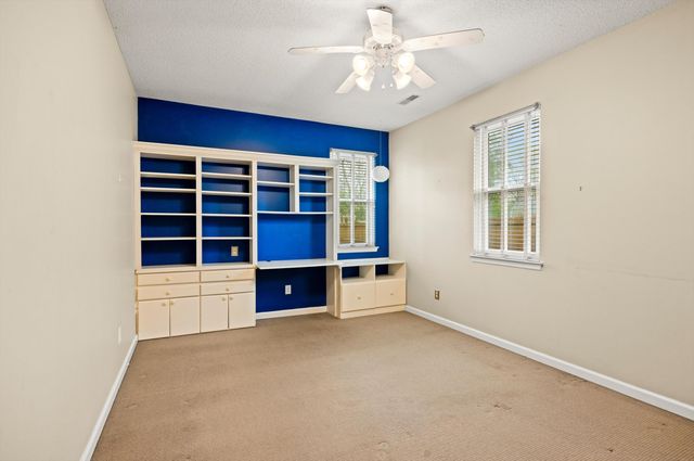 1621 Gunston Hall Road, Hixson, TN 37343