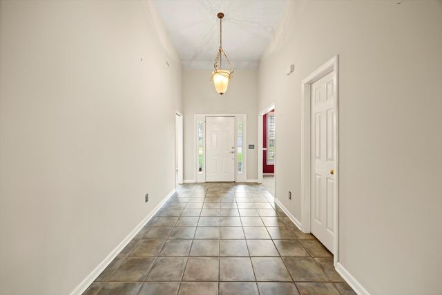 1621 Gunston Hall Road, Hixson, TN 37343