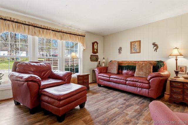 70135 S 341 Loop, Wagoner, OK 74467