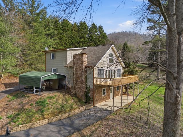 3015 Bear Lane, Hiawassee, GA 30546