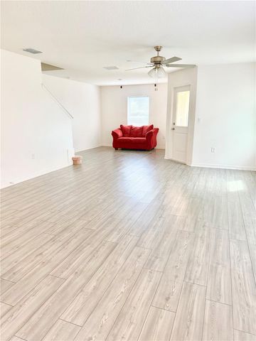 1738 WYNFORD CIRCLE, Tavares, FL 32778