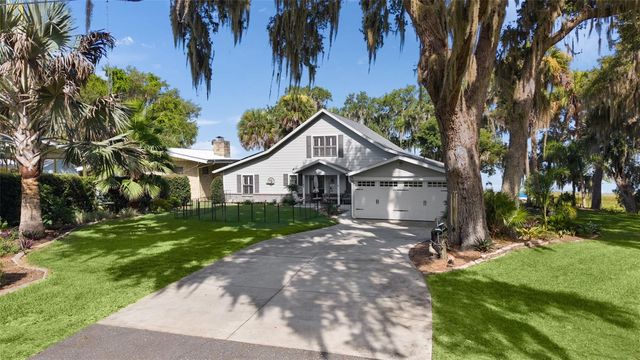 15562 SE 138TH TERRACE, Weirsdale, FL 32195