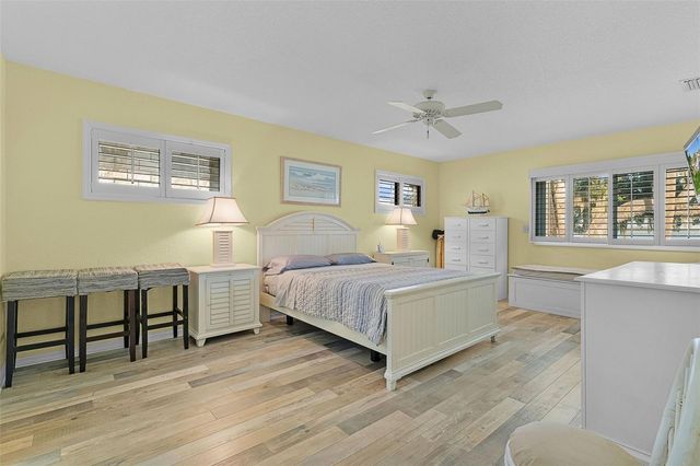 15562 SE 138TH TERRACE, Weirsdale, FL 32195