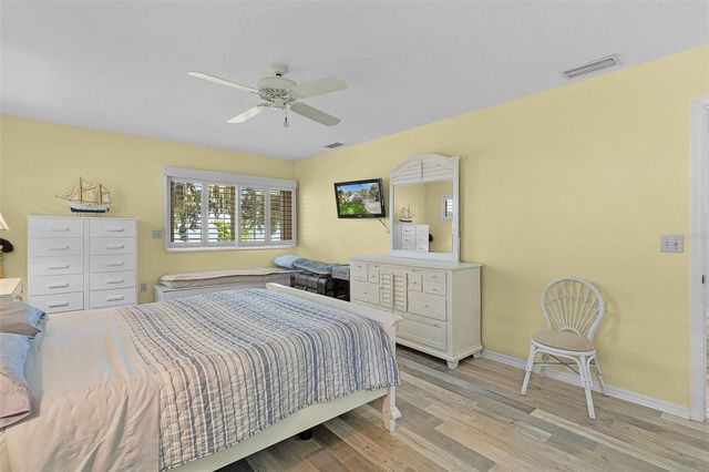 15562 SE 138TH TERRACE, Weirsdale, FL 32195