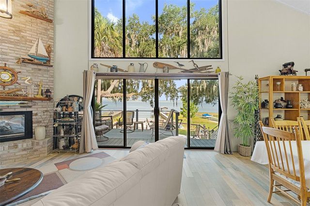 15562 SE 138TH TERRACE, Weirsdale, FL 32195