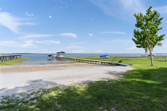 15562 SE 138TH TERRACE, Weirsdale, FL 32195