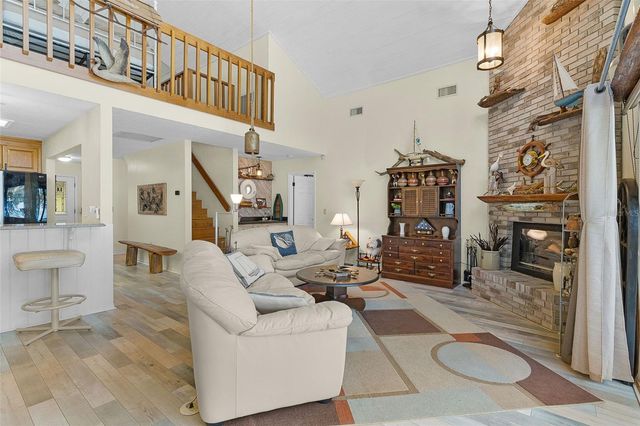 15562 SE 138TH TERRACE, Weirsdale, FL 32195