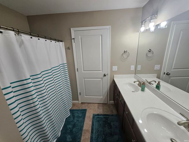 13232 Sylvan Court, Evansville, IN 47725