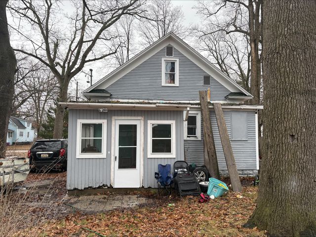 1930 &1945 Leahy Street, Muskegon City, MI 49442