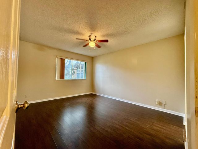 9799 Westview Drive Unit 1015, Coral Springs, FL 33076