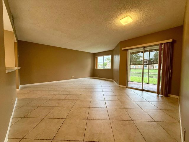 9799 Westview Drive Unit 1015, Coral Springs, FL 33076