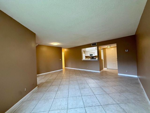 9799 Westview Drive Unit 1015, Coral Springs, FL 33076