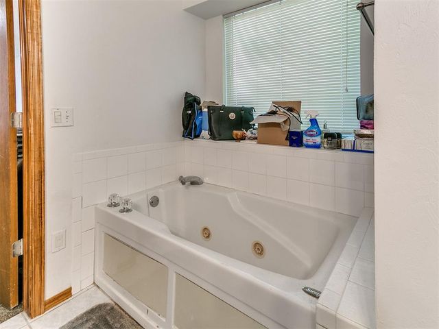 3447 Cobblestone Court, Spencer, OK 73084