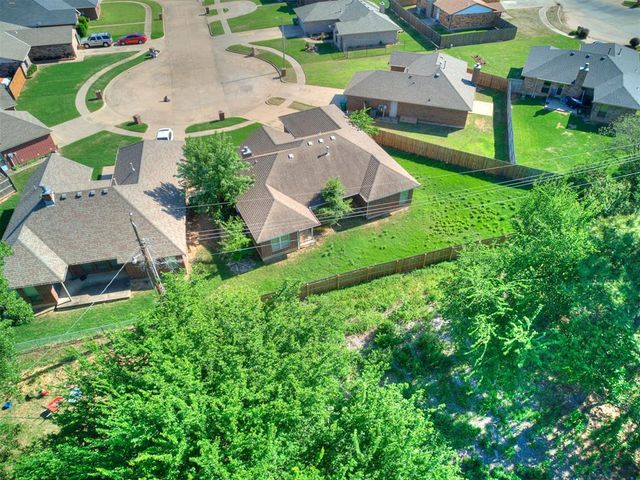 3447 Cobblestone Court, Spencer, OK 73084