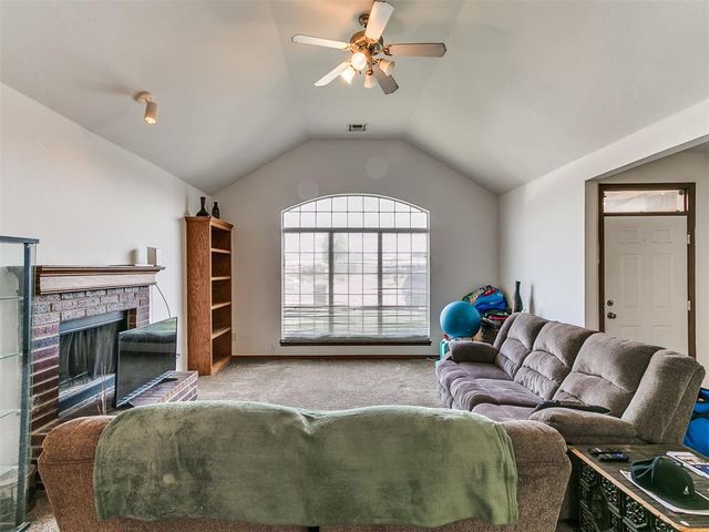 3447 Cobblestone Court, Spencer, OK 73084