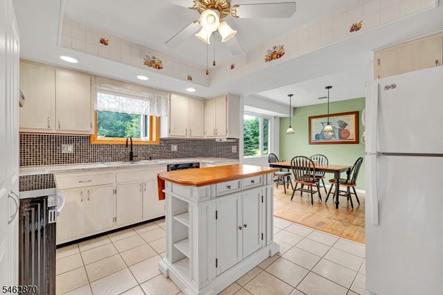434 Drakestown Rd, Mount Olive Twp., NJ 07853