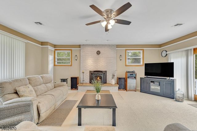 434 Drakestown Rd, Mount Olive Twp., NJ 07853