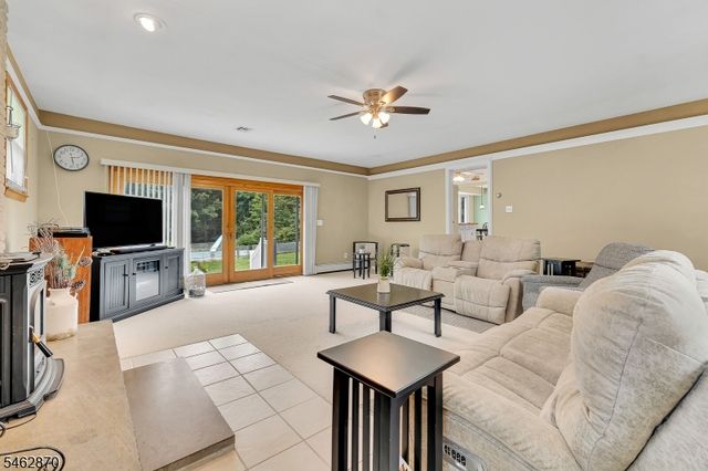 434 Drakestown Rd, Mount Olive Twp., NJ 07853