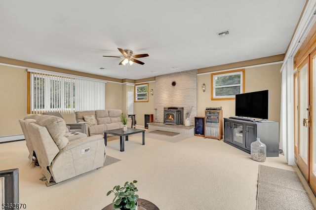 434 Drakestown Rd, Mount Olive Twp., NJ 07853